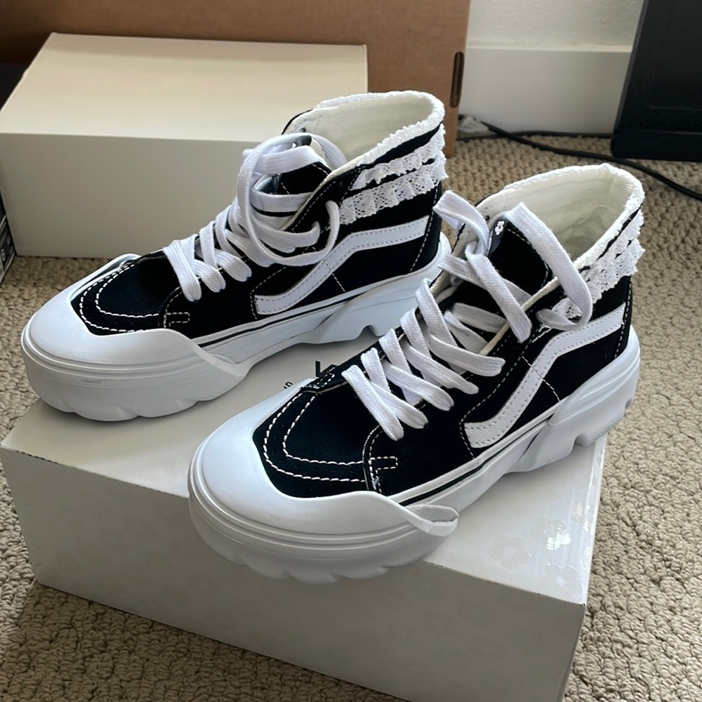 Sandy Liang x Vans Collab